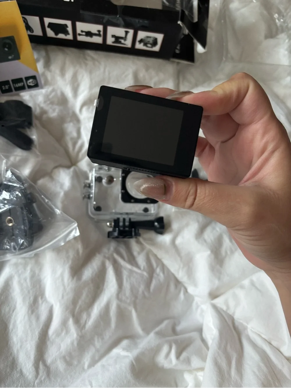 Waterproof Underwater Sports Camera / DashBoard Camera with attachments and Case